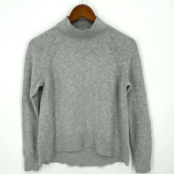 LOFT Sweaters - Loft Gray Turtle Neck (M)